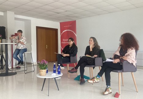 Enraizando la Casa de las mujeres