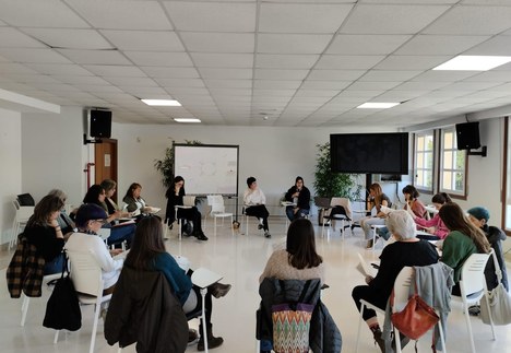 Decidiendo el nombre de la casa y el sistema de organización y gobernanza