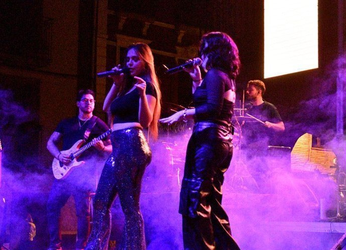 METEORO ORKESTRA taldearekin dantzaldia