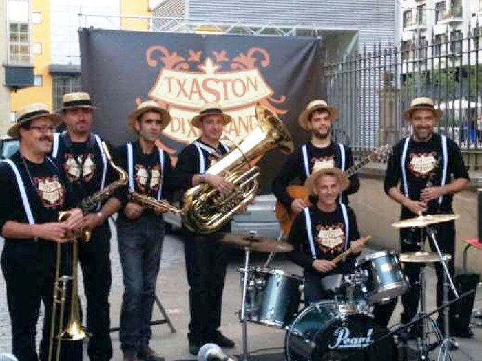 TXASTON DIXIE BAND taldearen kontzertua
