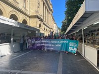 Beste hiru greba eguni ekin diote gaur San Martin egoitzan, hitzarmen berriaren alde