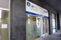 Langabeziak nabarmen egin du behera otsailean eta 2018ko ekaina-uztaileko mailan kokatu da